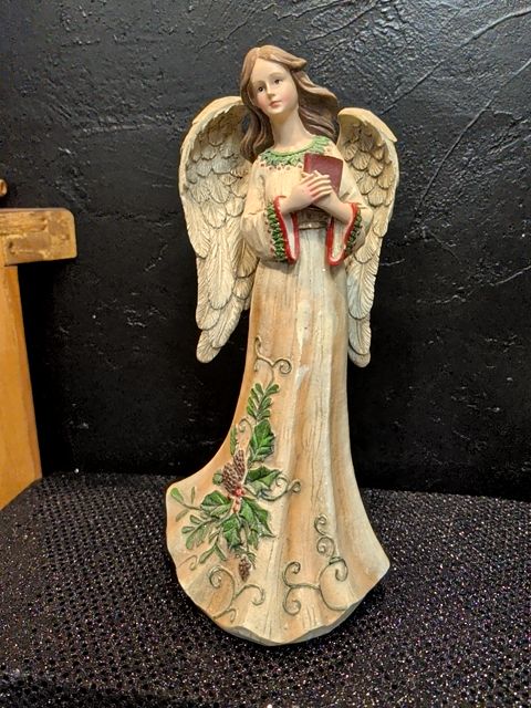 Ashland Holly Angel
