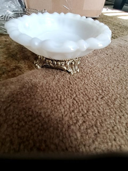 Anchor hocking Milk glass pedestal ashtray