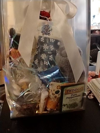 Clear Bag W Silver Sides/Contents Multi Color  Ladies Gift Pack