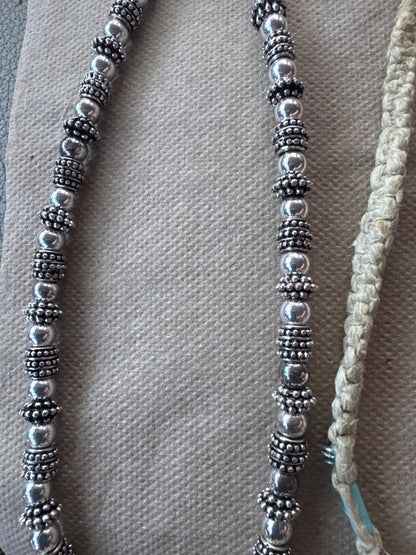 Unisex necklaces