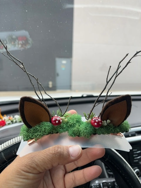 Woodland reindeer clips