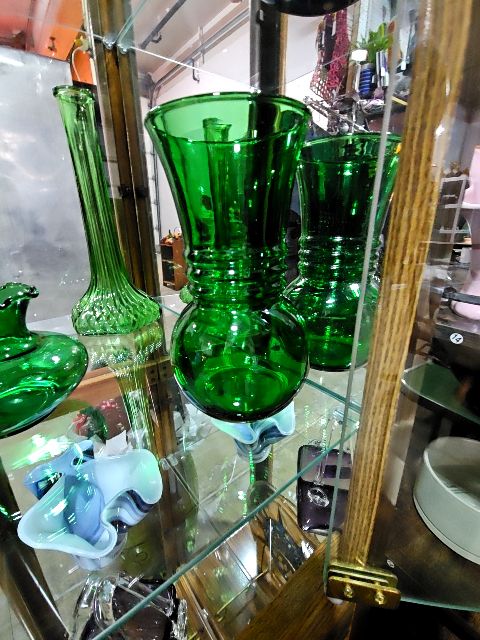 Vintage 1950's-60's Anchor Hocking Emerald Green Ball Bottom Vase