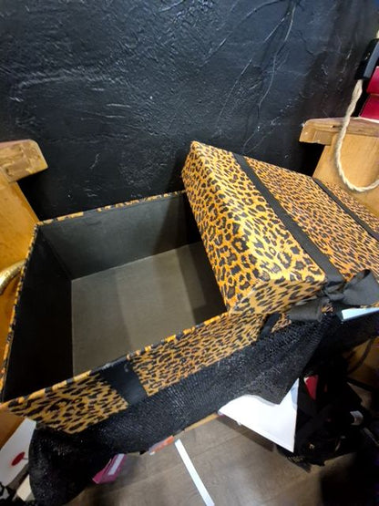 Vintage Hat Box - Rectangular w/ Cheetah Pattern, 15" × 10.5" × 6"