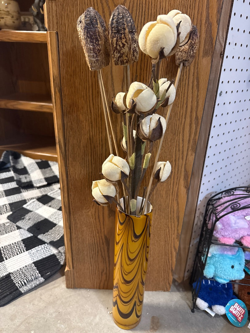 Caramel Vase & Decor
