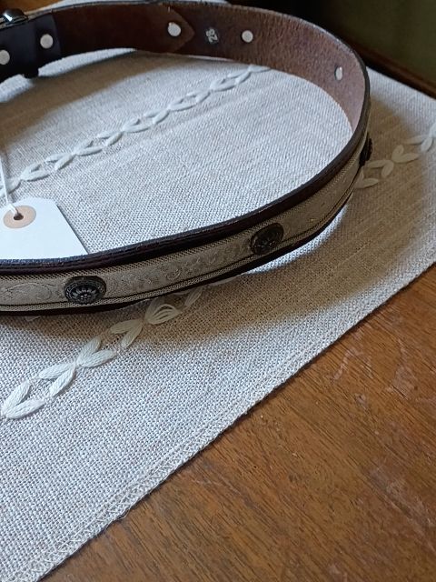 Women's brown silver band belt 28"