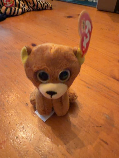 Beanie baby Henry the Kodiak Bear. With tag.
