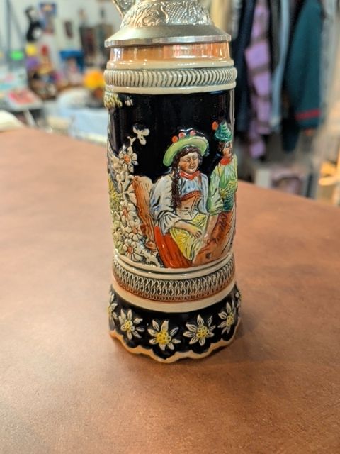 Musical beer stein