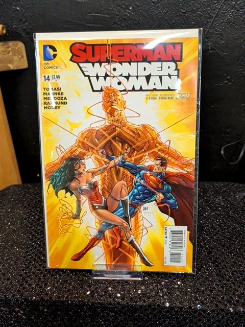 DC Comics Superman Wonder Woman #14 New 52 Tomasi Mahnke