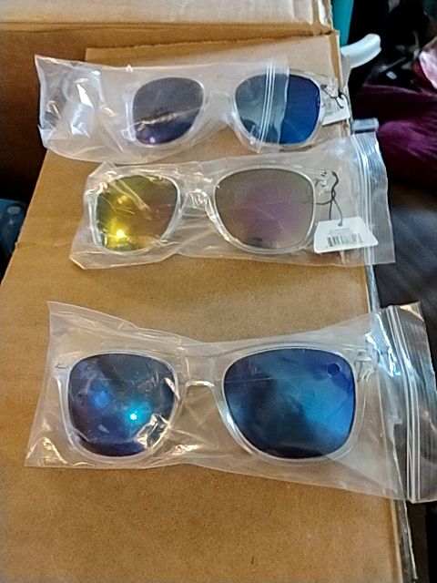 Clear w/multi-colored lens  Polarized Sunglasses