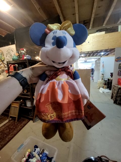 Disney Minnie Main Attraction Collectors Plush