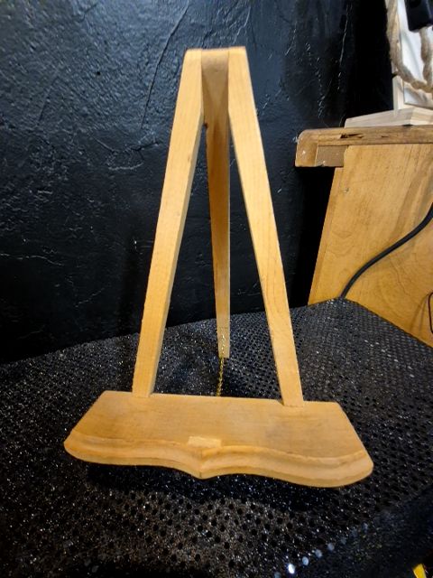 Muni Wooden Easel, 10"