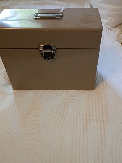 Vintage beige metal file box w/ key