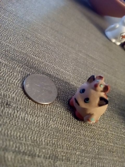 Tiny cat& mouse signed story teller