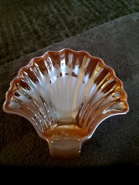 Anchor hocking seashell dish