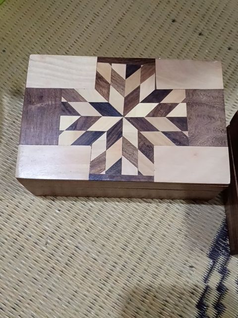 Wood inlay box geometric design