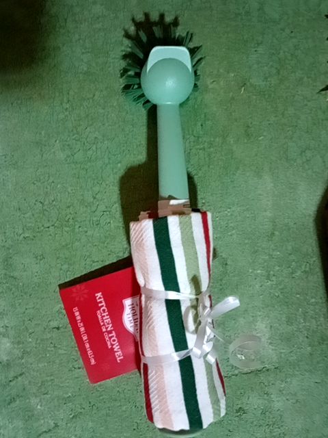 Hostess gift, ikea brush/dish towel