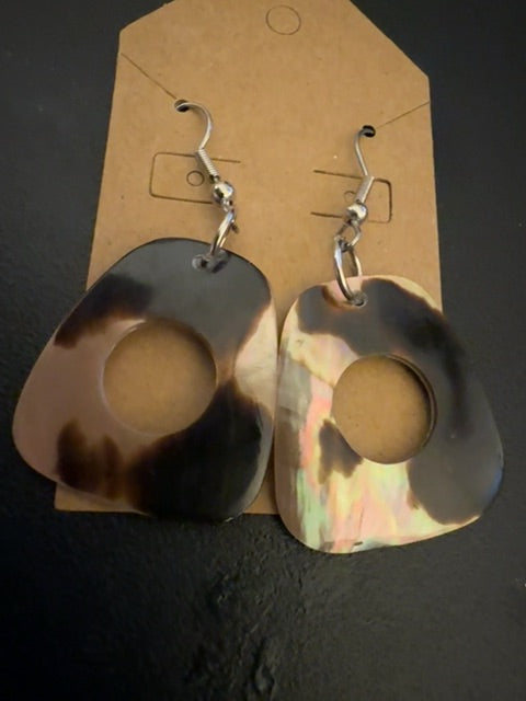 Geometric shell? dangle earrings