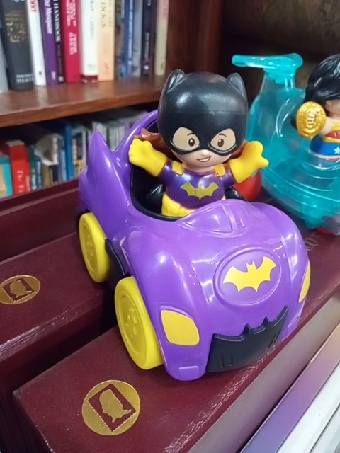 FP Batgirl with car