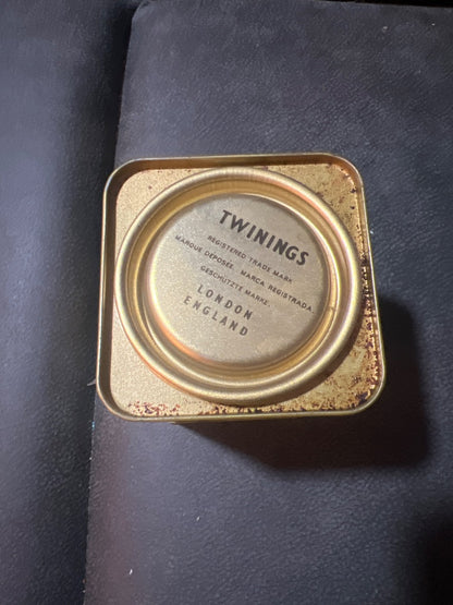 vintage 4 oz (113 g) metal tin of Twinings Lemon Scented Tea