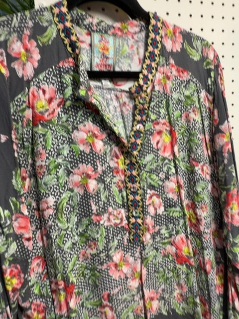Grey with pink John Mark Silk printed blouse, Xl