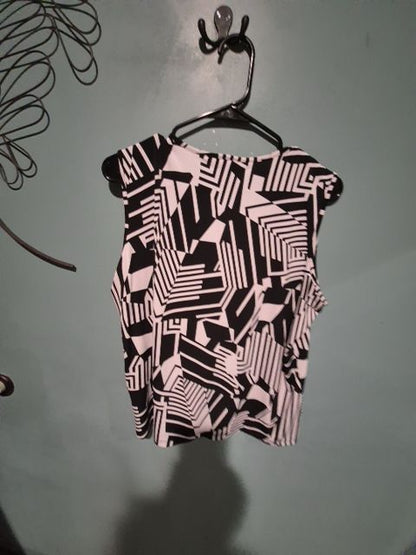 Black & White TanJay Sleeveless Shirt