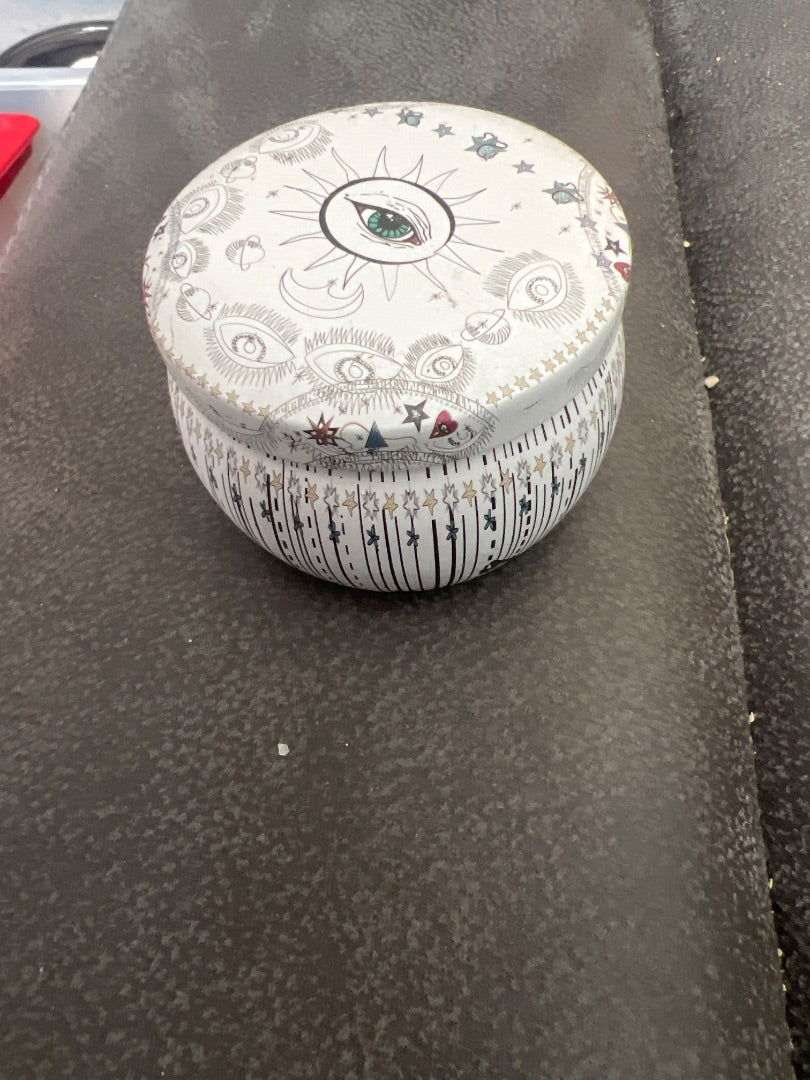 Tarot-themed candle