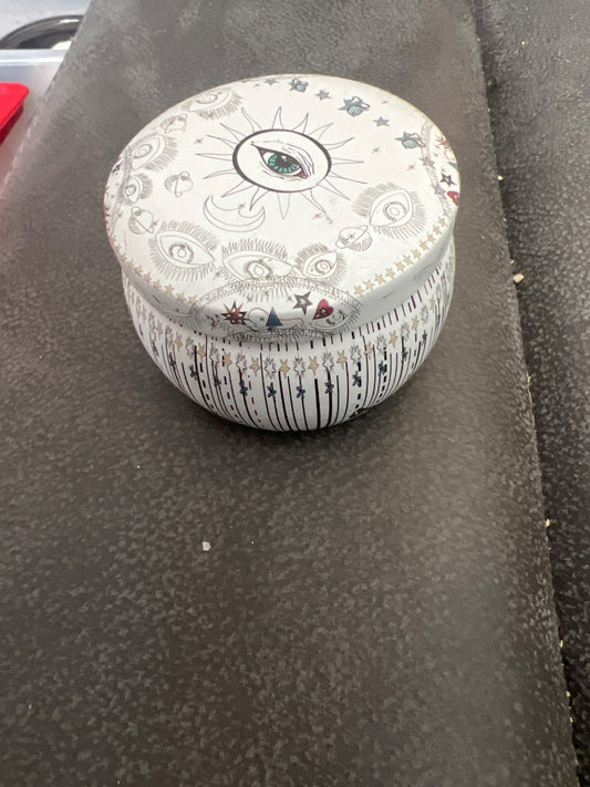 Tarot-themed candle