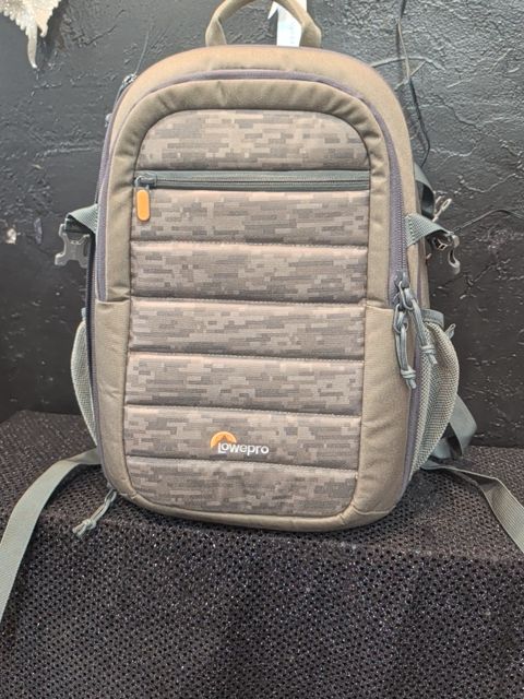 Lowepro Tahoe BP 150 Camera Bag