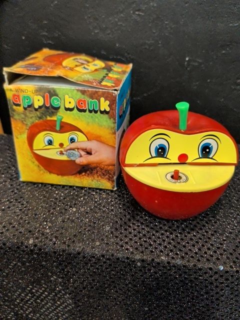 Wind-up Apple Bank