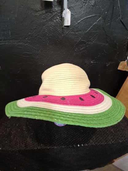 Straw sun hat w/ watermelon design