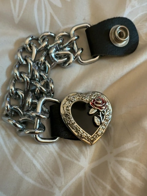 Heart with rose vest extender
