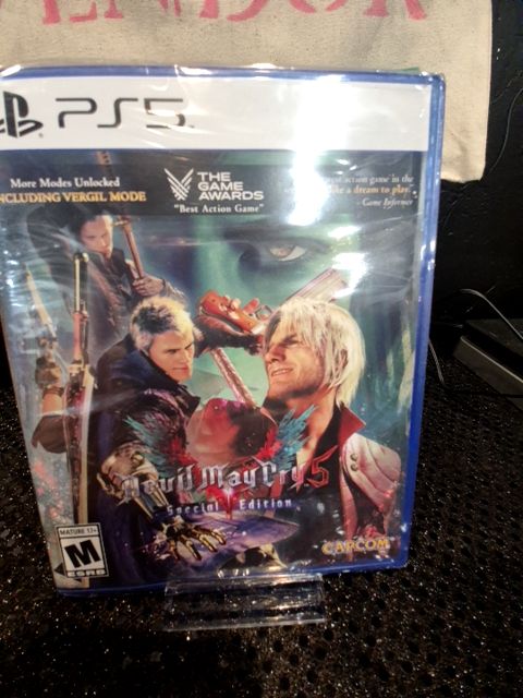 Devil May Cry 5 Special Edition PS5