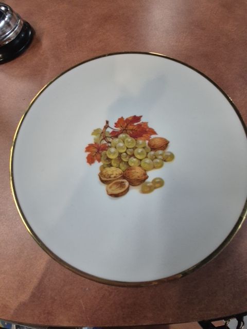 Vintage Grapes CM Hutschenreuther Hohenberg Salad Plate, 8"
