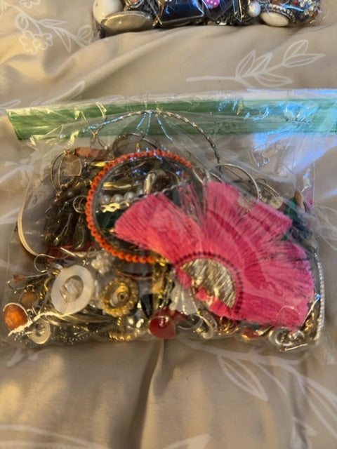 Bag of single earrings/craft