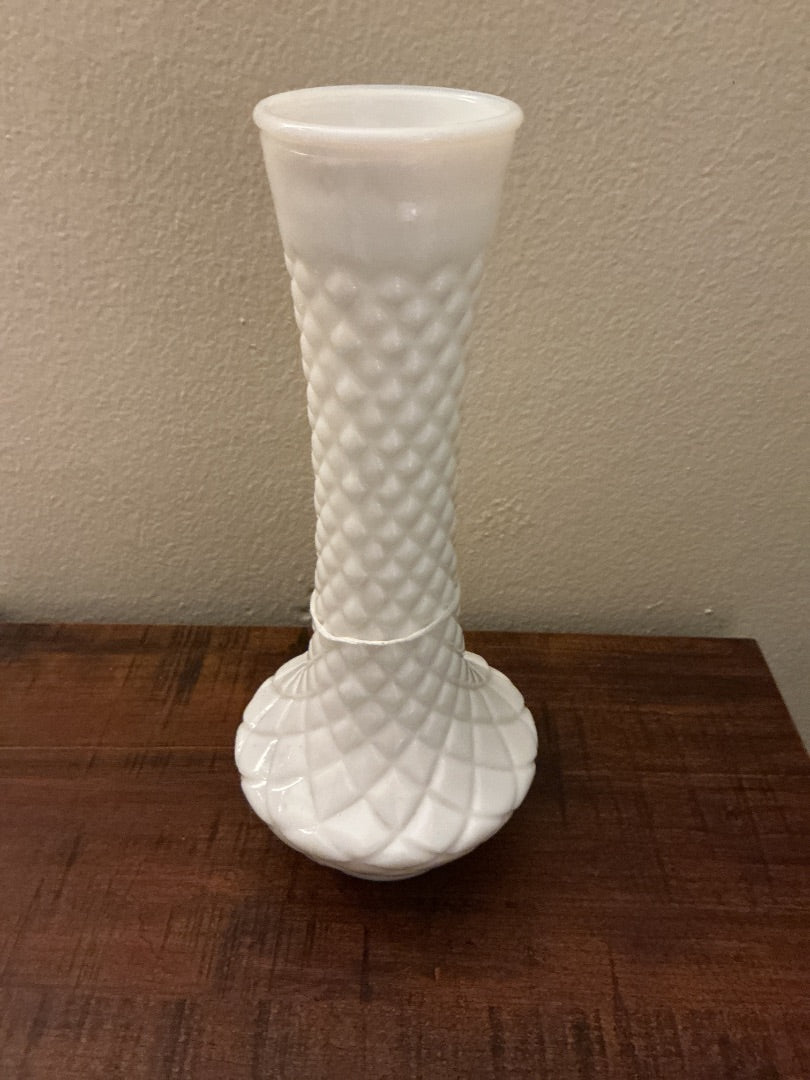 white Randall Randall Diamond quilt pattern vase, 9”