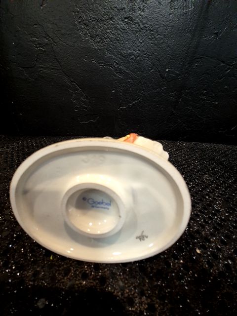 Goebel M.I. Hummel "Doll Bath" #319, 2.5" × 3" × 5"