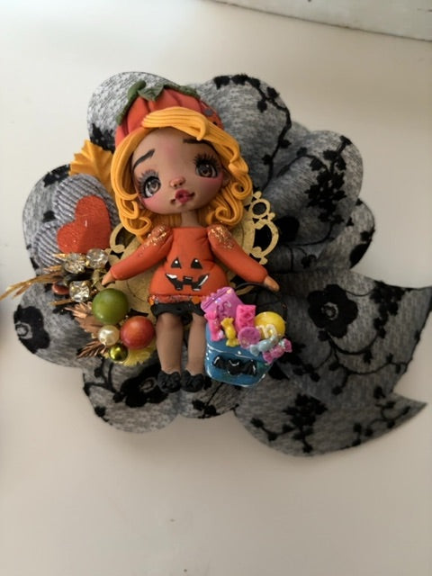 Orange/black MysticalCreationsByMaira TrickOrTreat OOAK clay hairbow
