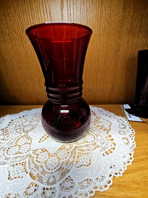 Vintage1950's-60's Anchor Hocking  Red Ball Bottom Vase