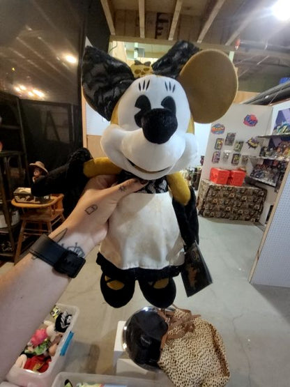 Disney Minnie Main Attraction Collectors Plush
