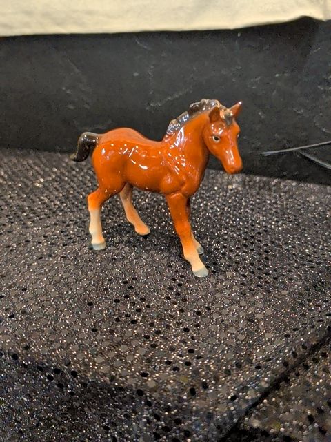 Brown Horse w/ short black hair