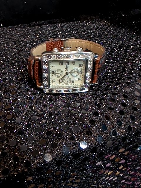 GG Quartz Watch Japan Movement Base