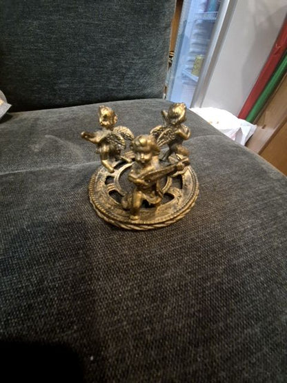 Angelic Metal 3 Cherub Watch Display