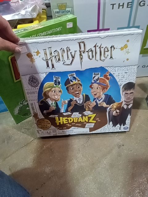 New Harry Potter Hedbandz game