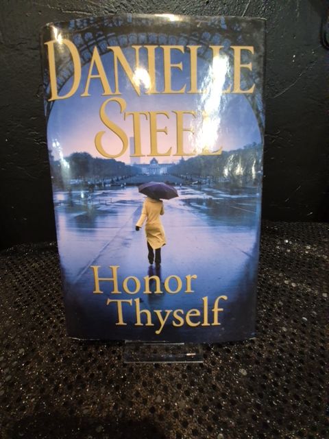 Danielle Steel Honor Thyself