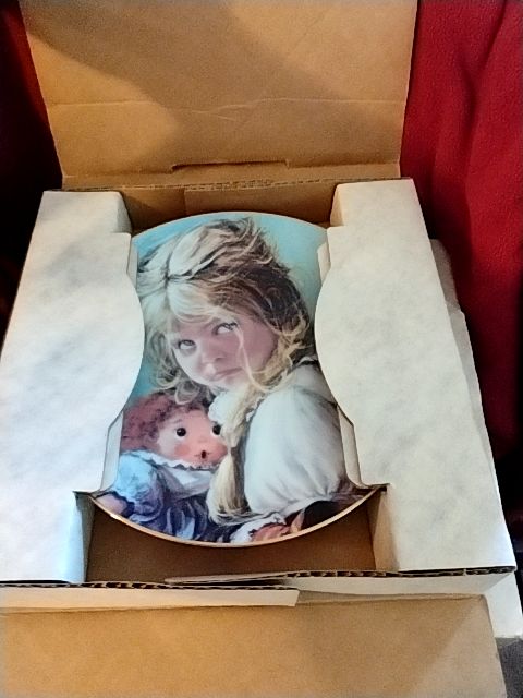 Blue, Red, tan, (Blonde hair) Artist Su Et'em Collectible Terry & Teddy Porcelain Plates, 8 1/2 inch Plates