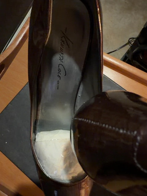 Kenneth Cole purple high heels
