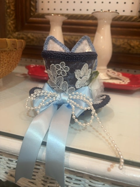 MysticalCreationsByMaira Blue bunny tophat
