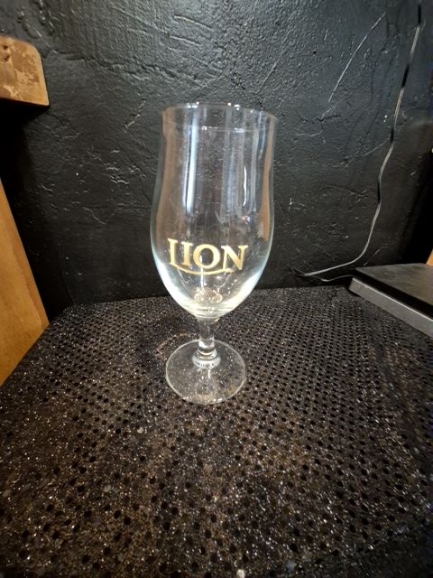 Lion Tulip Beer Glass, 7.25"