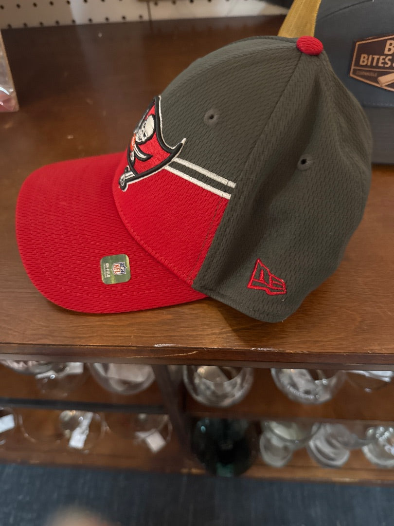 Buccaneer ball hat