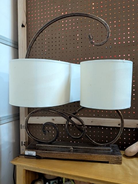 Twisted steel table lamp Antique